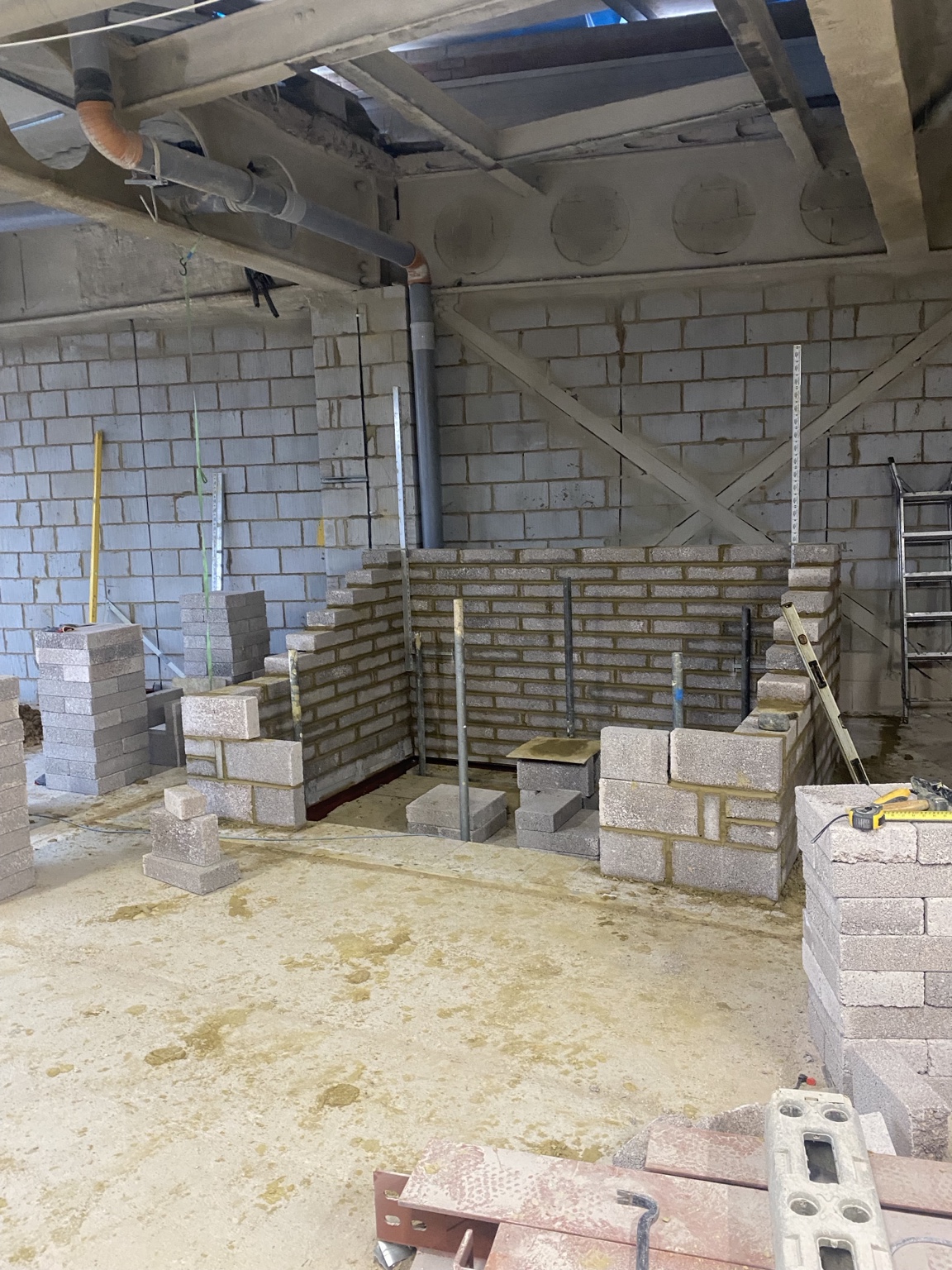 Lift shaft blockwork construction